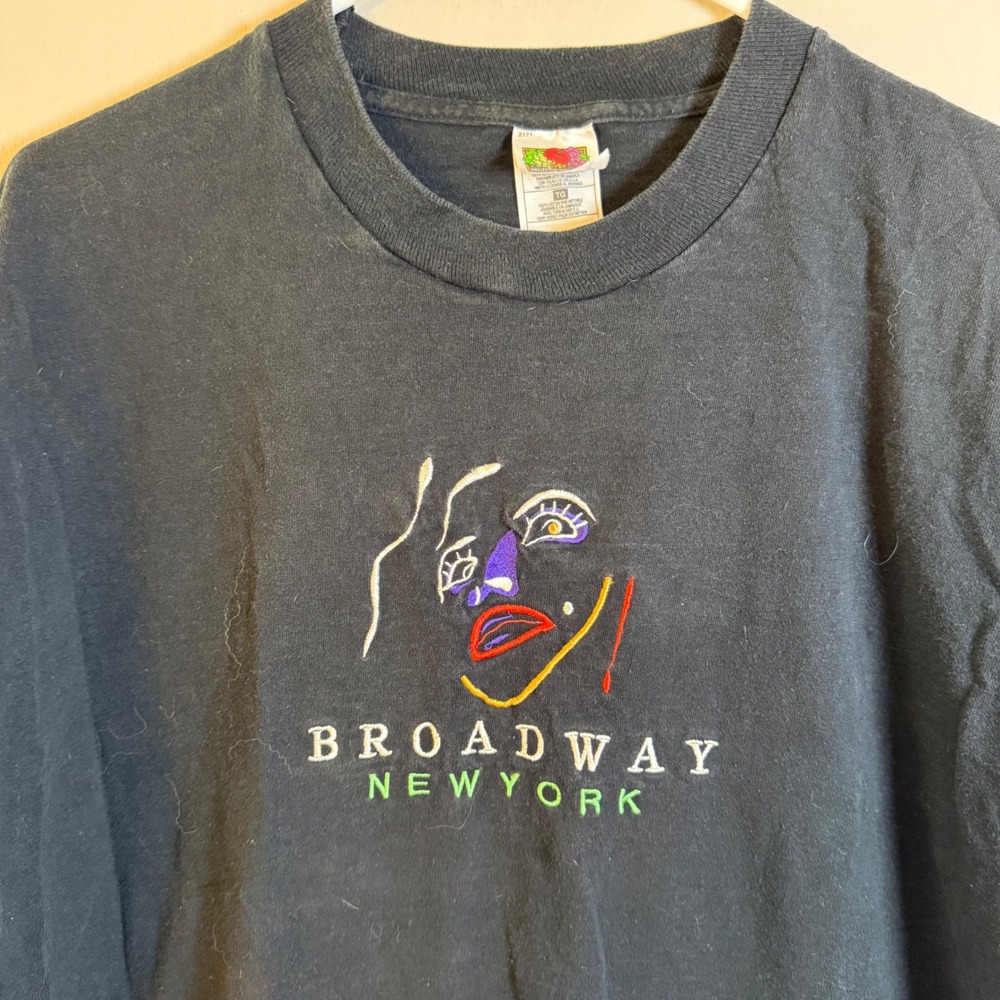 Vintage Broadway New York Fruit of the Loom Embroidered T-Shirt Black XL 90s